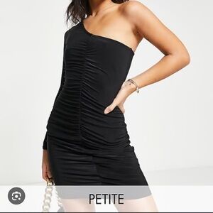 Black Long-sleeve Ruched One-Shoulder Dress